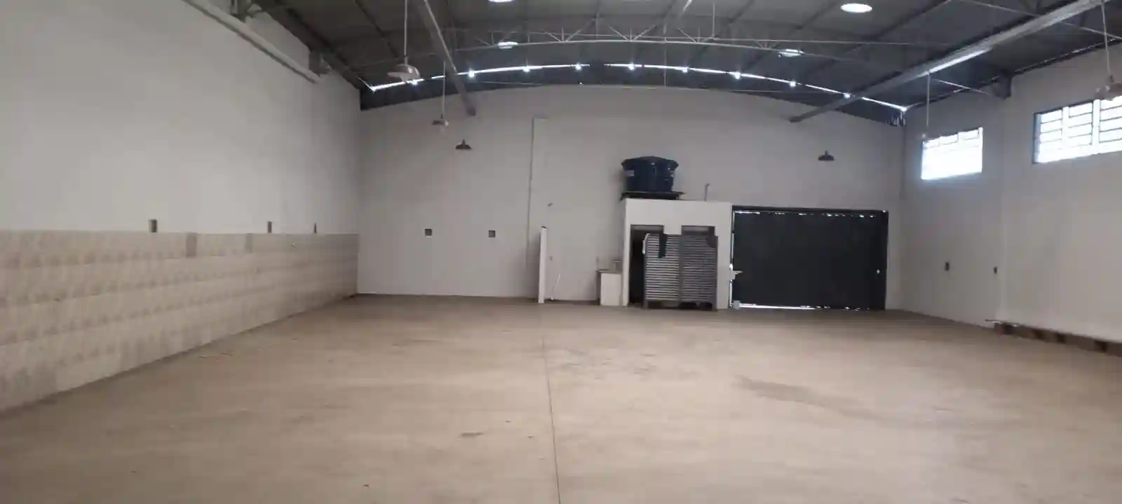 Loja / Salão / Ponto Comercial  à venda, 800m² — foto 11 de 14