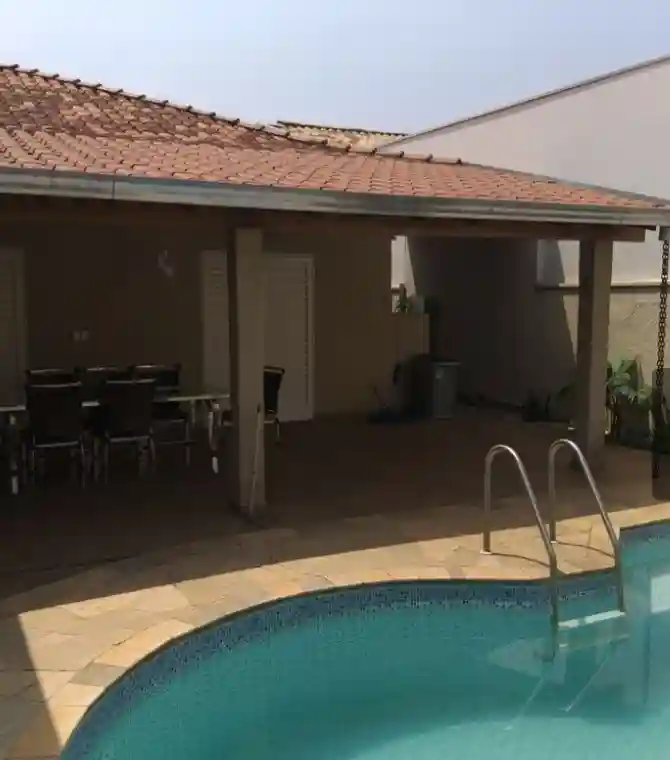 Casa com 4 quartos à venda, 188m² — foto 1 de 42