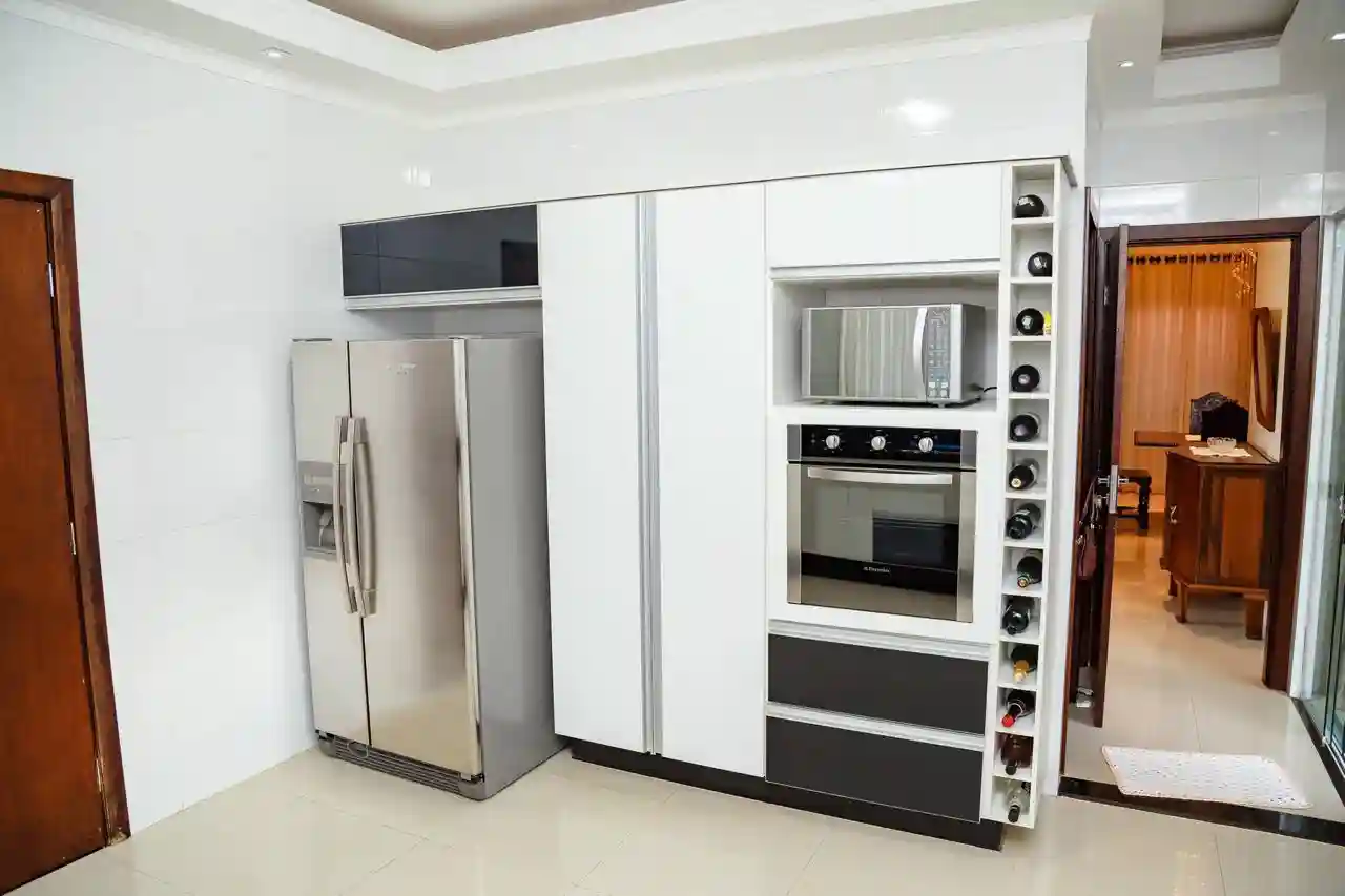 Casa de Condomínio com 4 quartos à venda, 300m² — foto 25 de 29