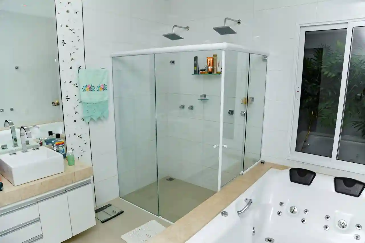 Casa de Condomínio com 4 quartos à venda, 300m² — foto 12 de 29