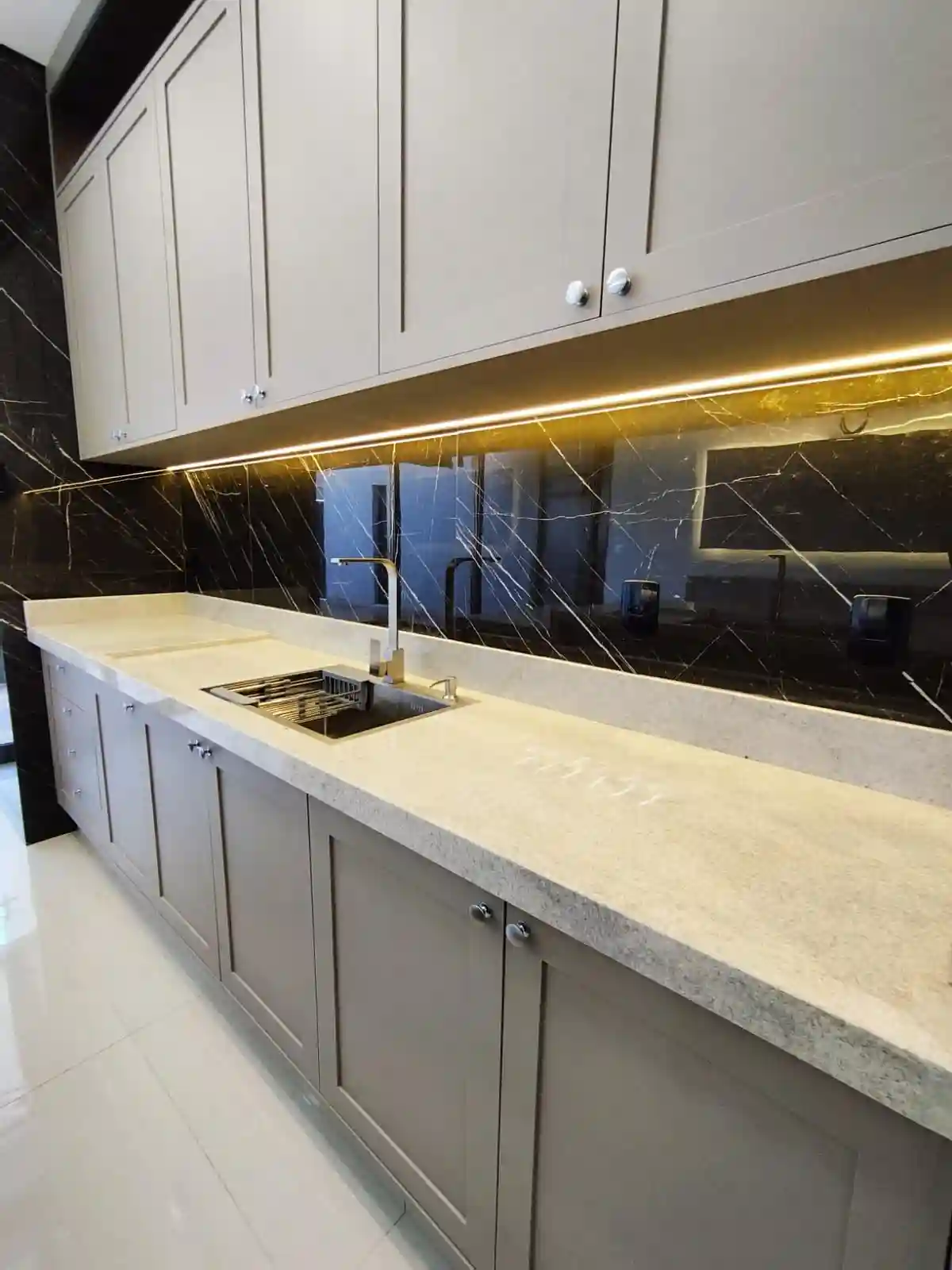 Casa de Condomínio com 3 quartos à venda, 212m² — foto 5 de 26