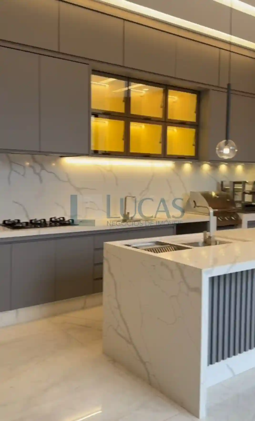Casa de Condomínio com 4 quartos à venda, 273m² — foto 7 de 16
