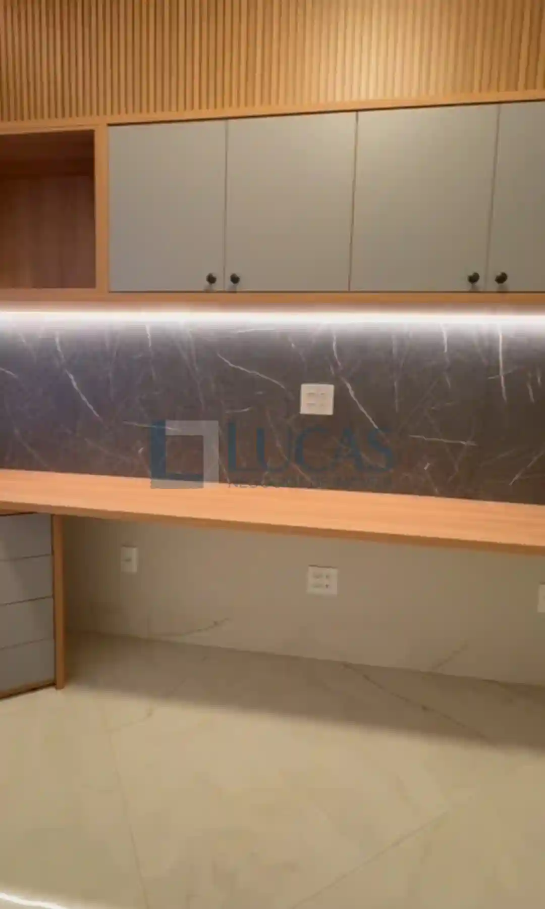 Casa de Condomínio com 4 quartos à venda, 273m² — foto 11 de 16