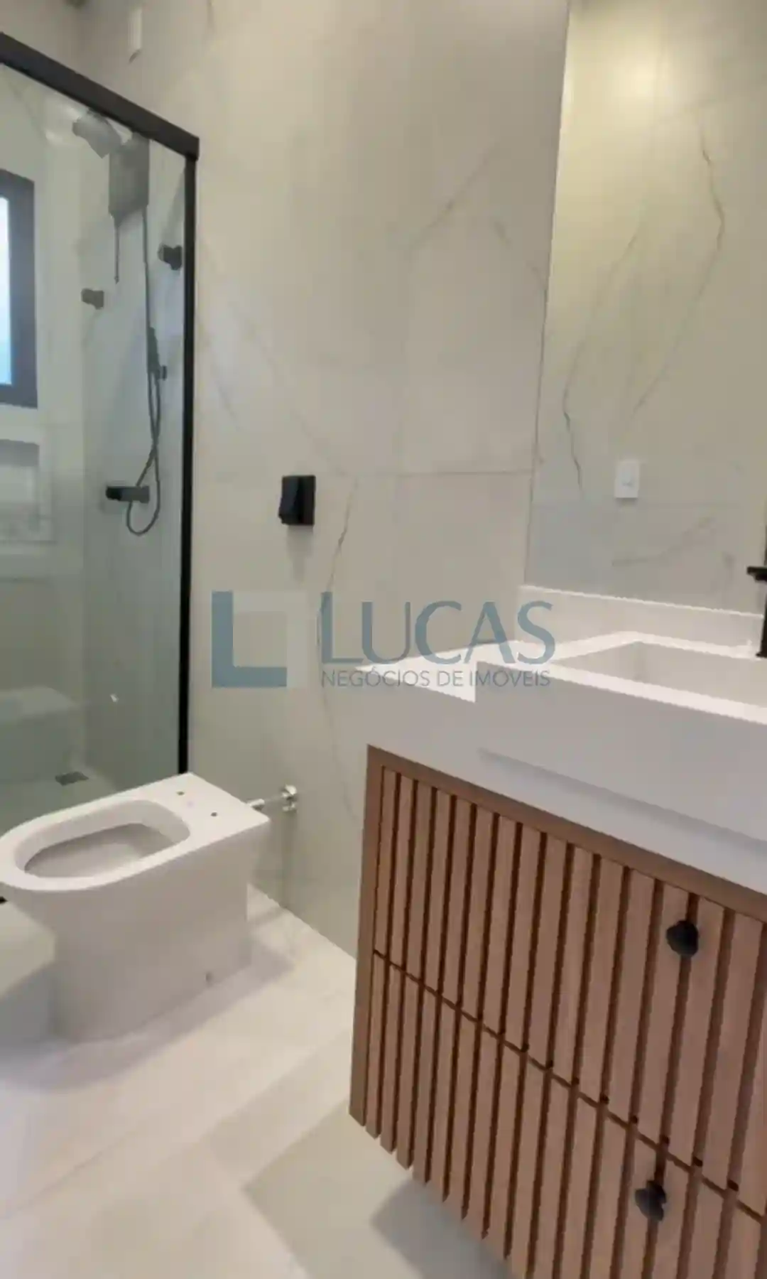 Casa de Condomínio com 4 quartos à venda, 273m² — foto 15 de 16