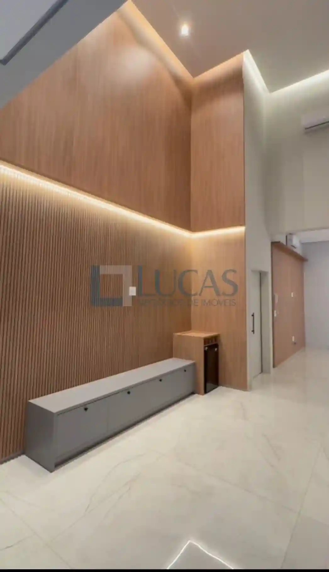 Casa de Condomínio com 4 quartos à venda, 273m² — foto 10 de 16