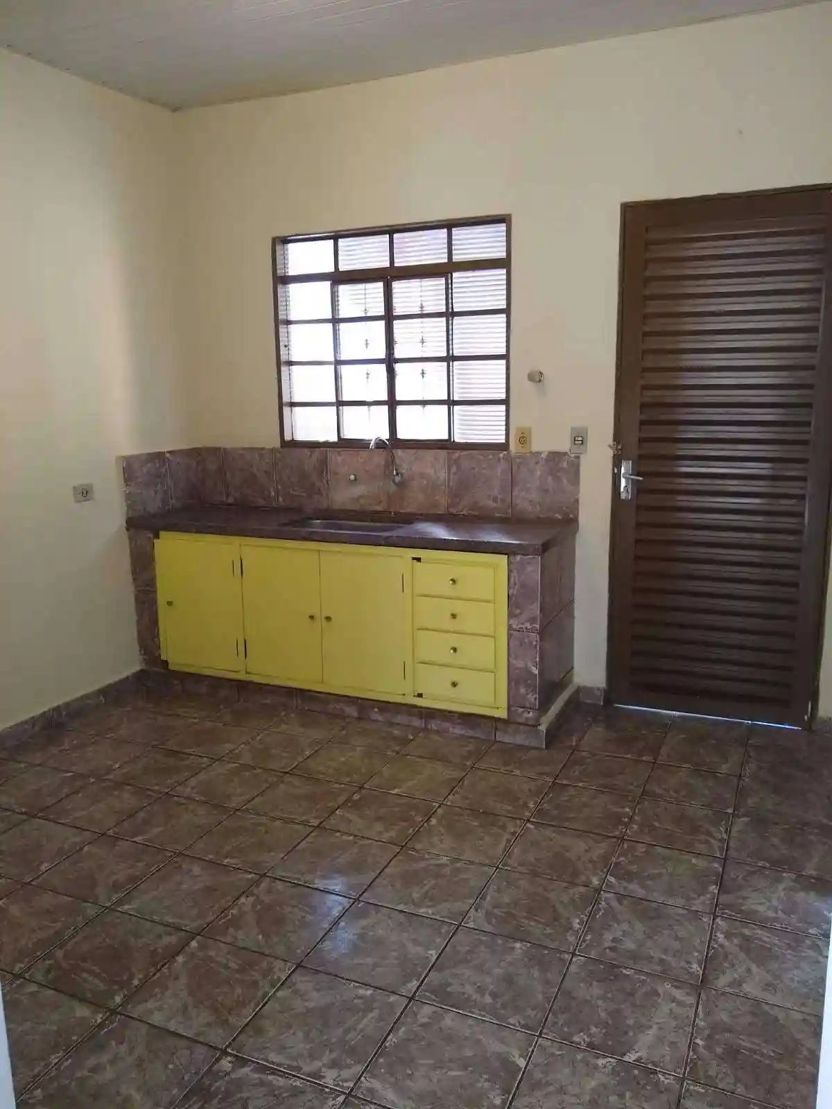 Casa com 2 quartos à venda, 84m² — foto 10 de 12