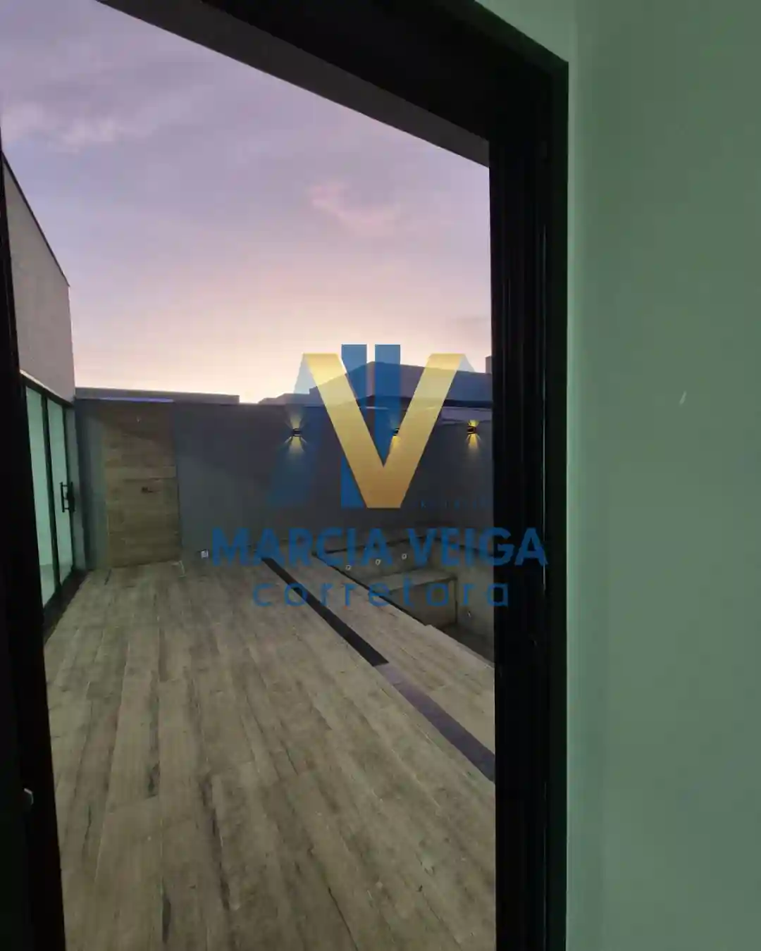 Casa de Condomínio com 3 quartos à venda, 253m² — foto 18 de 21