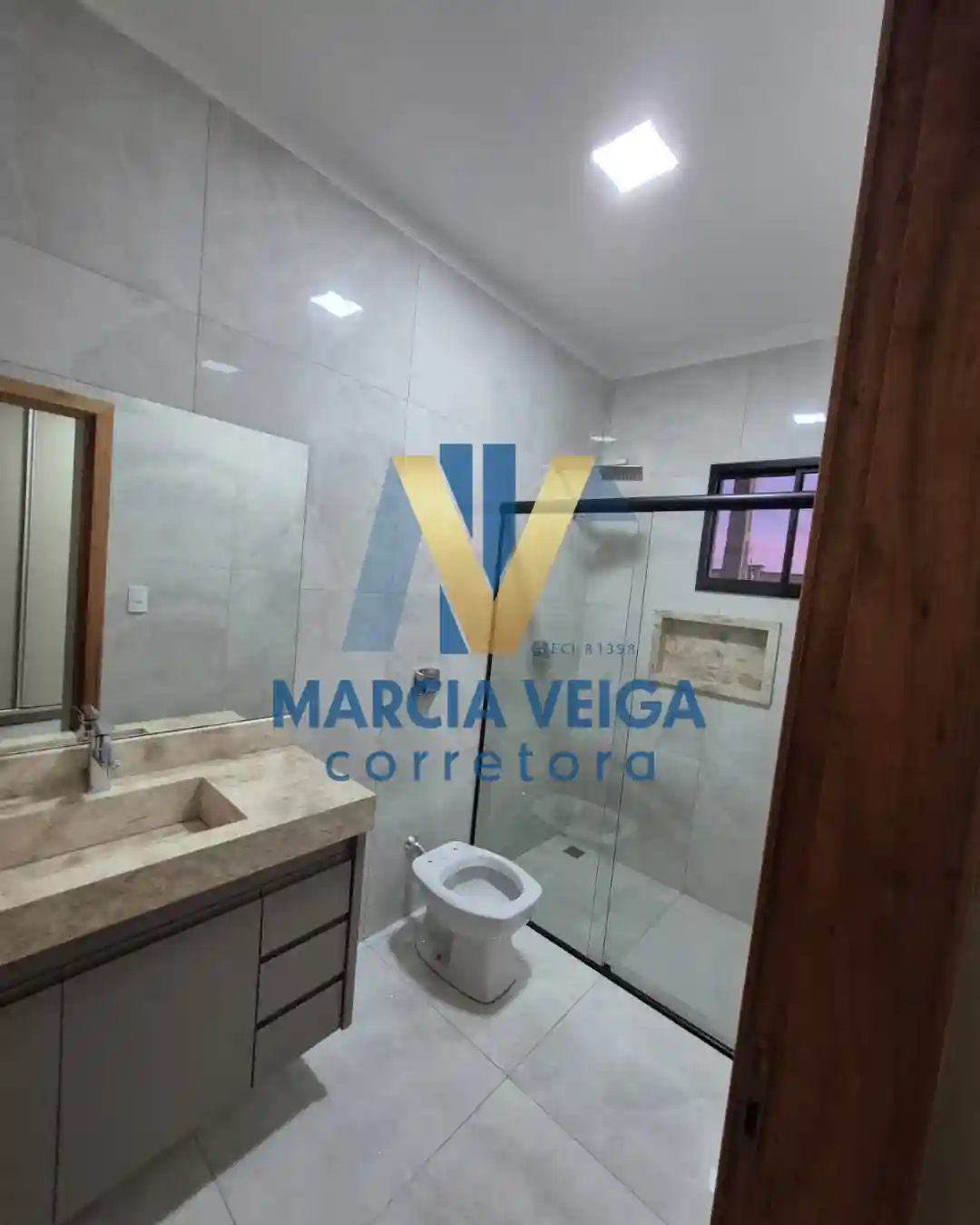 Casa de Condomínio com 3 quartos à venda, 253m² — foto 13 de 21