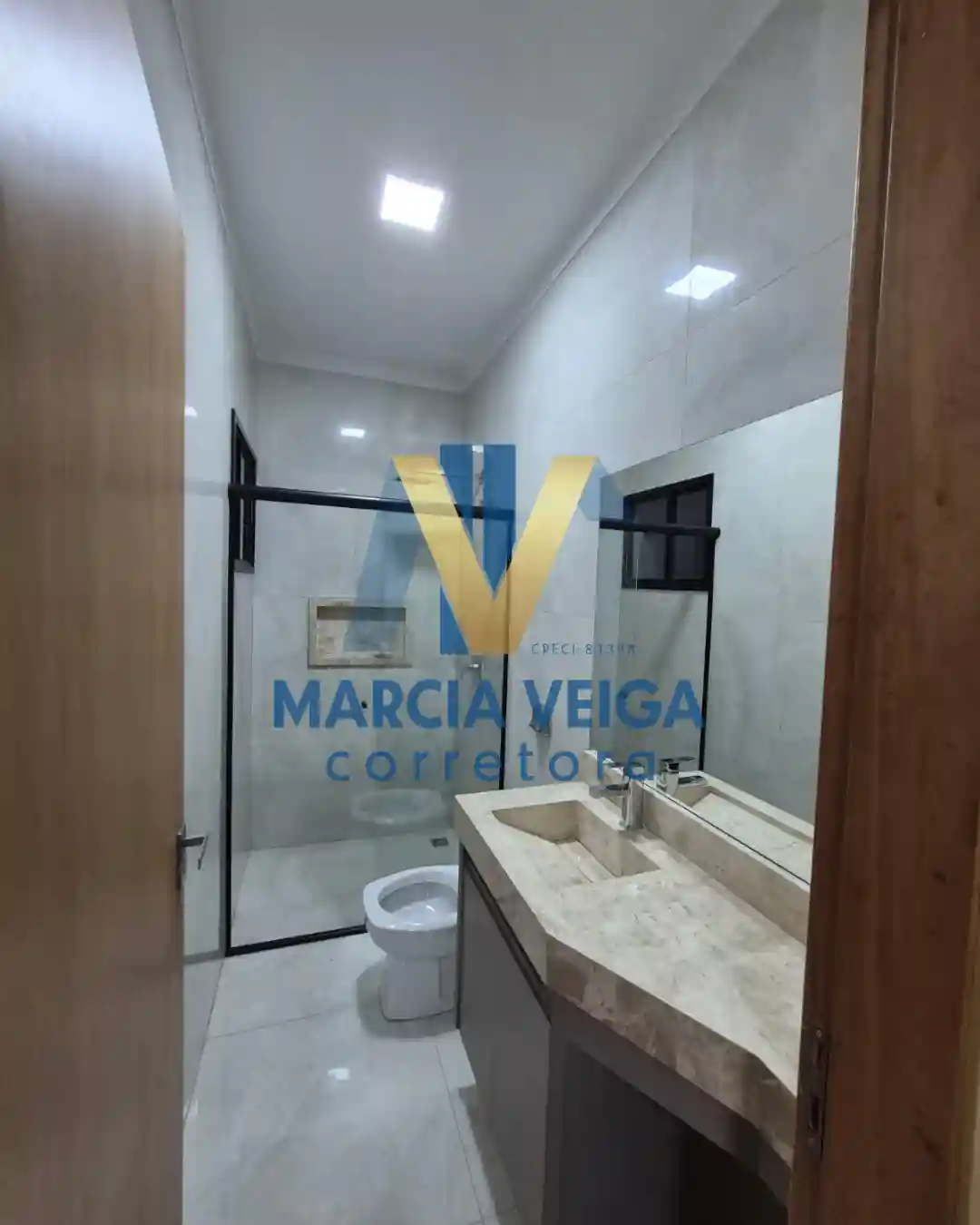 Casa de Condomínio com 3 quartos à venda, 253m² — foto 12 de 21