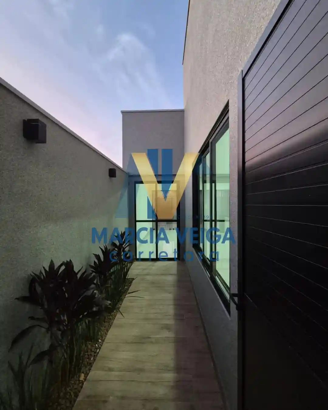Casa de Condomínio com 3 quartos à venda, 253m² — foto 3 de 21