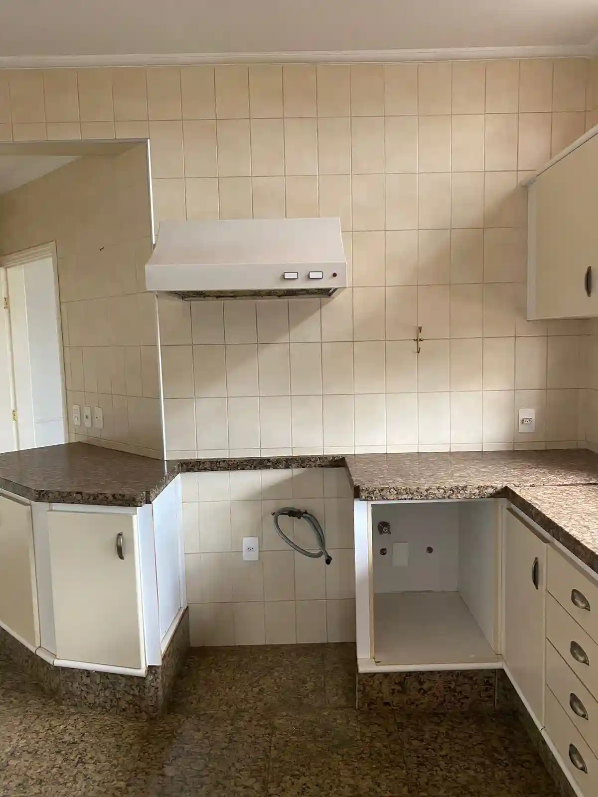 Apartamento com 4 quartos à venda, 480m² — foto 24 de 29