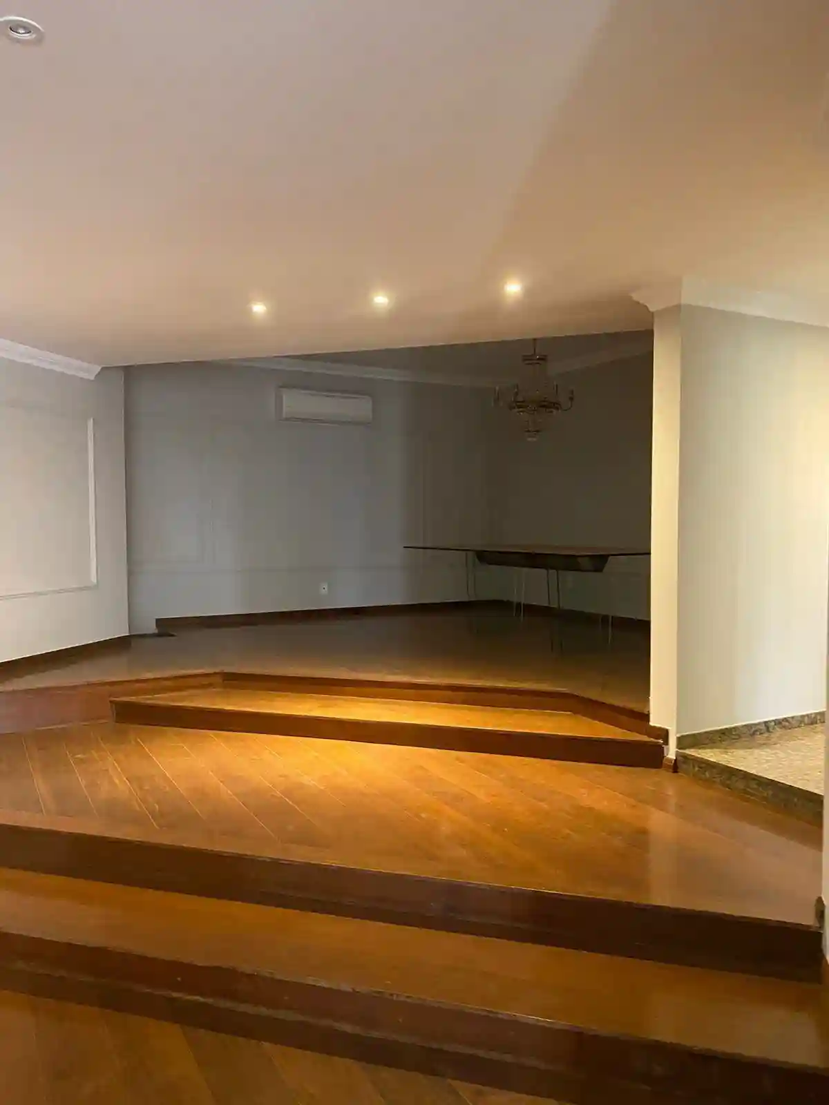 Apartamento com 4 quartos à venda, 480m² — foto 23 de 29