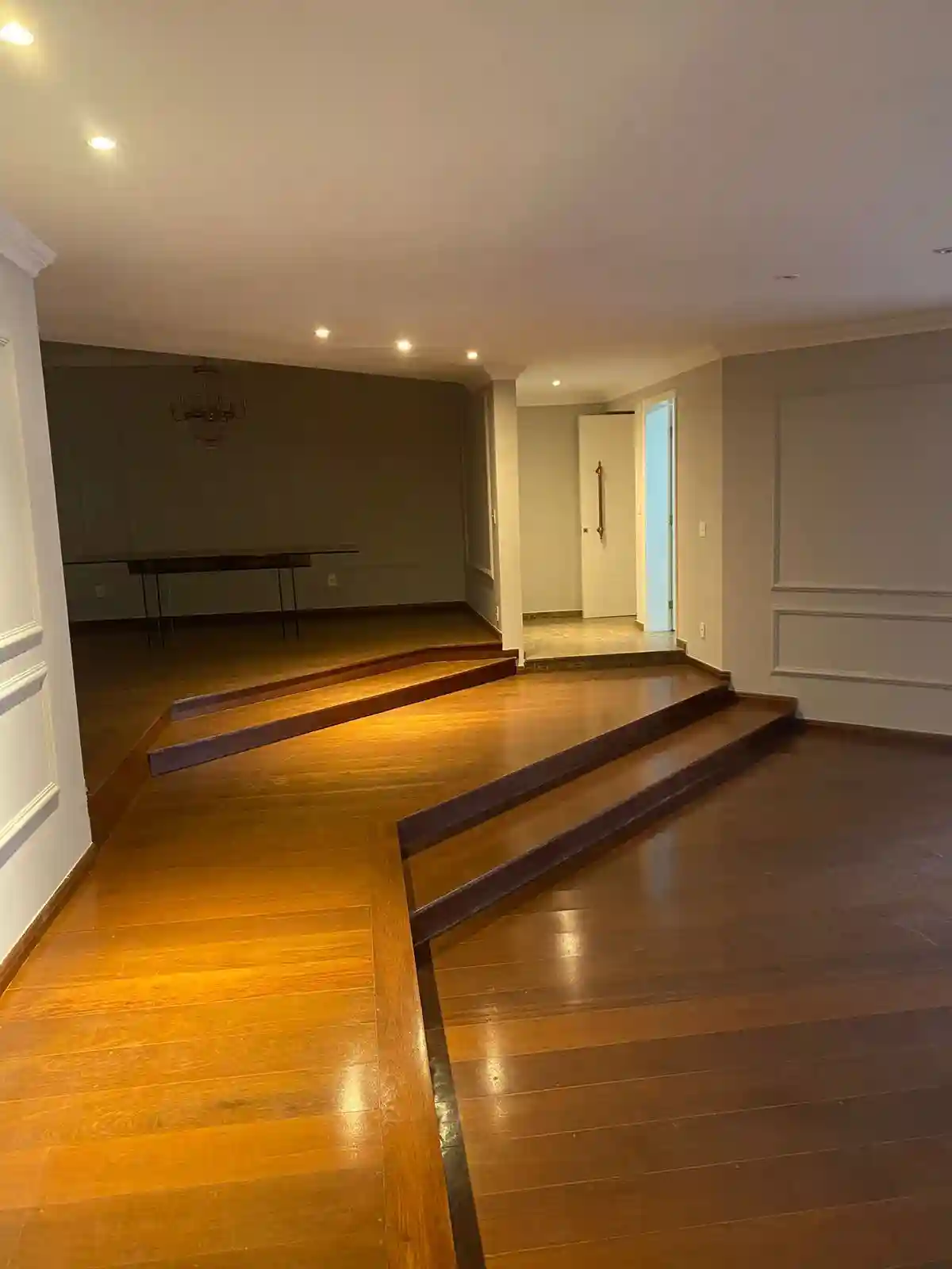 Apartamento com 4 quartos à venda, 480m² — foto 26 de 29