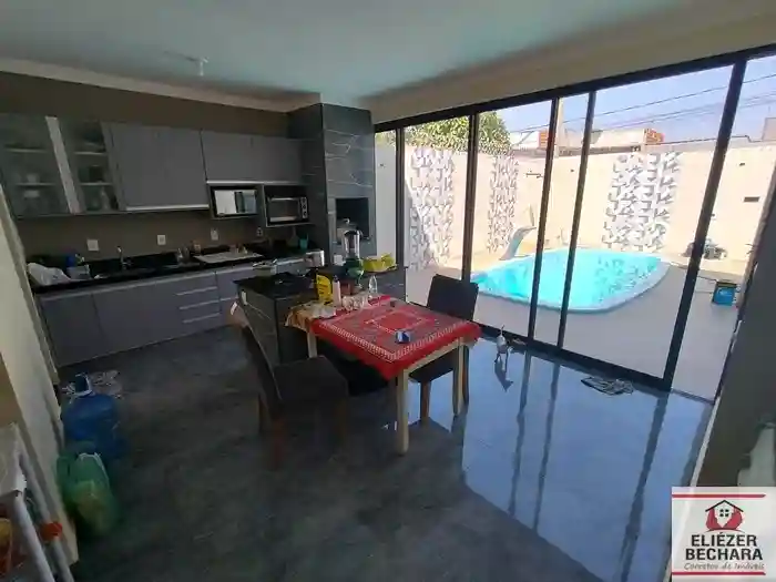 Casa com 3 quartos à venda, 150m² — foto 33 de 42