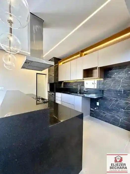 Casa de Condomínio com 4 quartos à venda, 250m² — foto 18 de 25