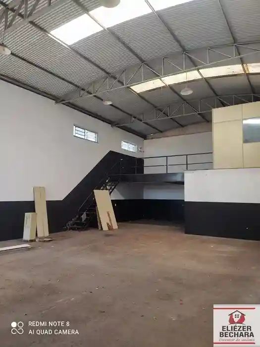 Loja / Salão / Ponto Comercial  à venda, 400m² — foto 1 de 14