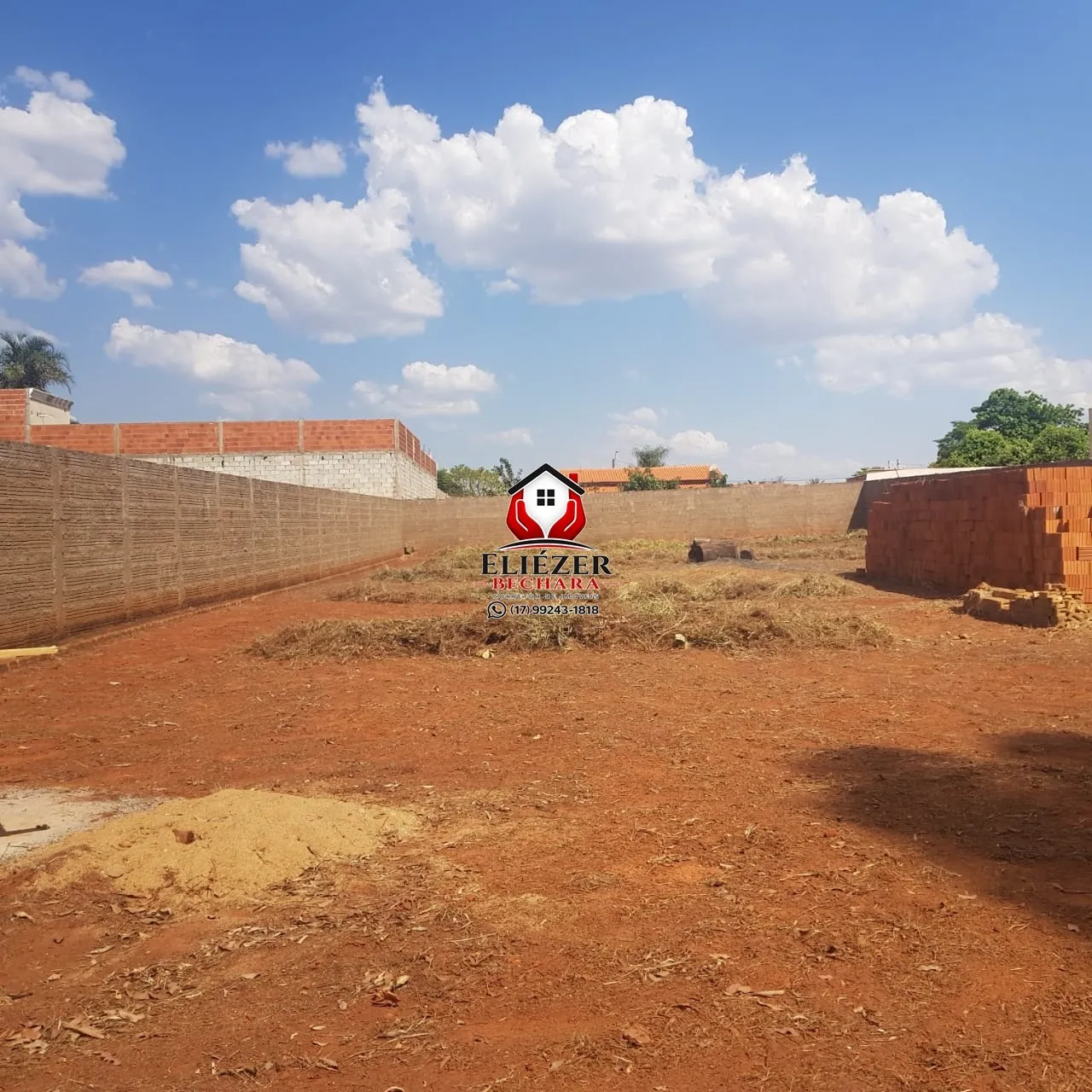 Fazenda / Sítio / Chácara à venda, 1000m² — foto 1 de 12