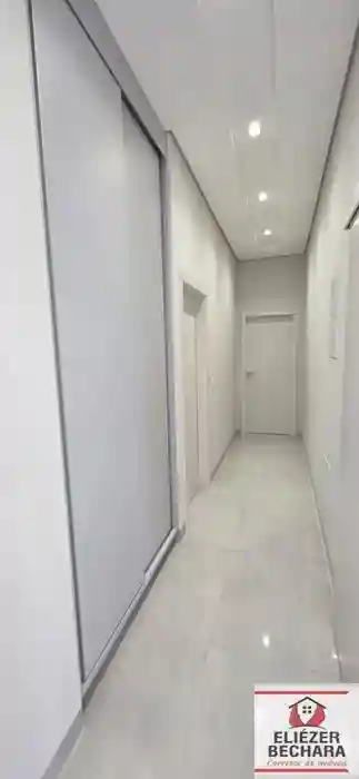 Casa de Condomínio com 3 quartos à venda, 215m² — foto 2 de 43