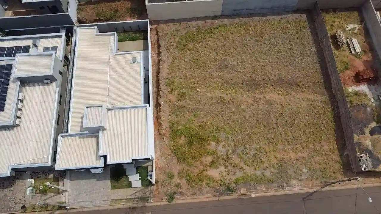 Terreno / Lote / Condomínio  à venda, 291m² — foto 6 de 6