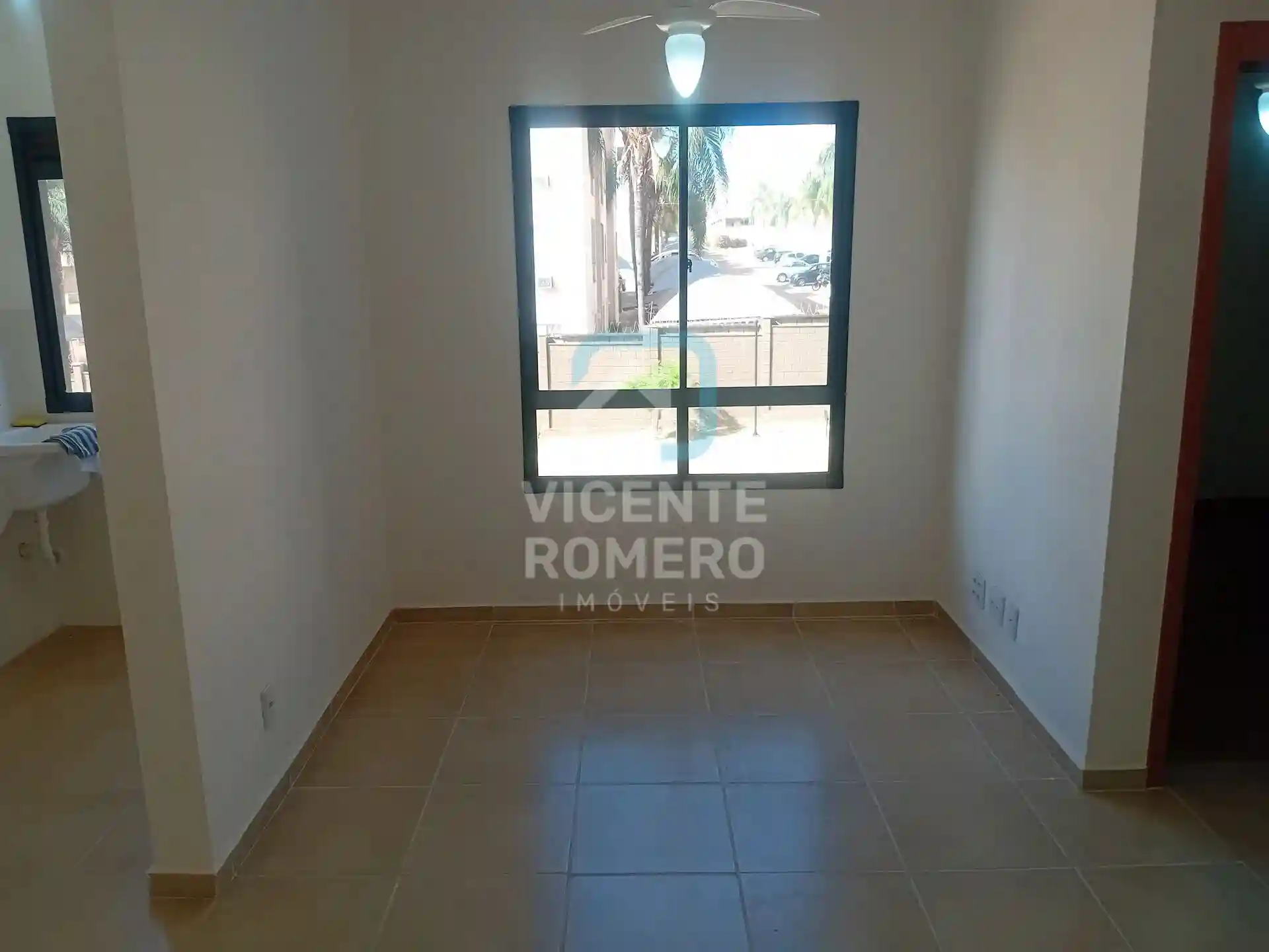 Apartamento com 2 quartos para aluguel, 43m² — foto 1 de 50