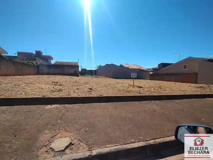 Terreno / Lote / Condomínio  à venda, 250m² — foto 2 de 2