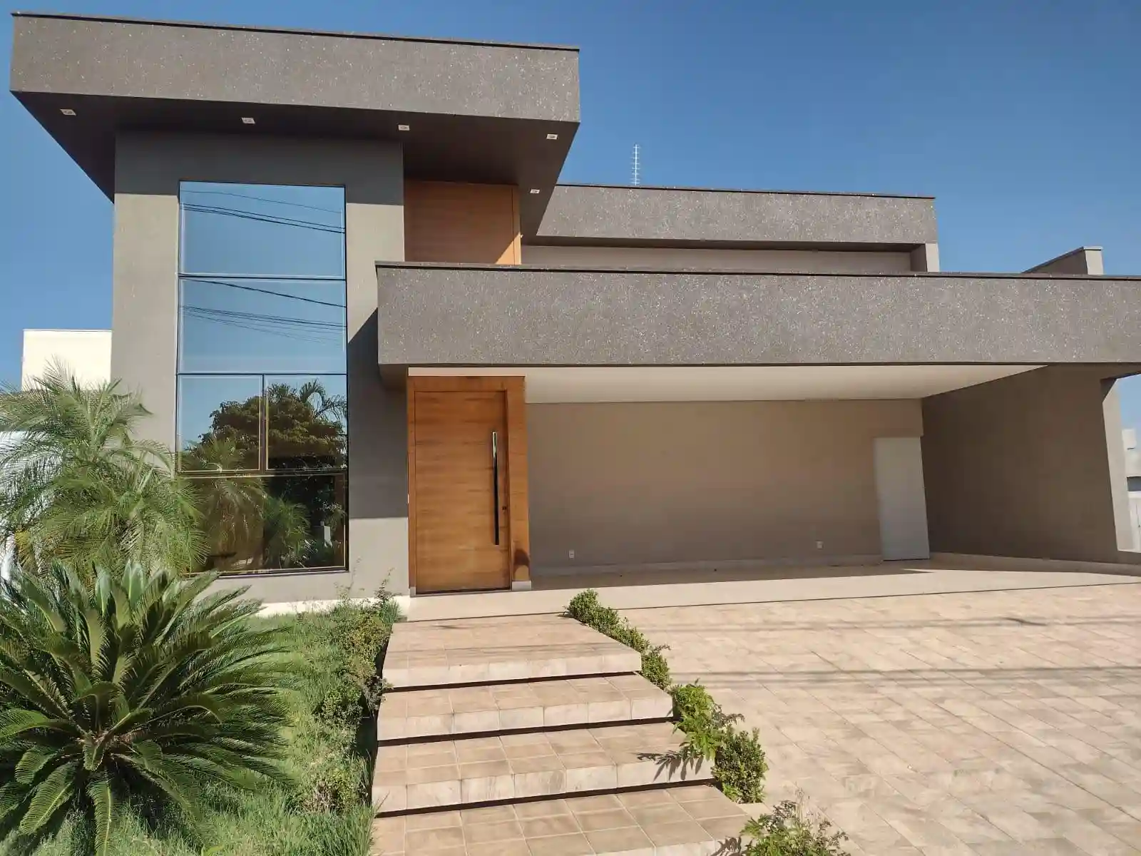 Casa de Condomínio com 3 quartos à venda, 200m² — foto 1 de 46