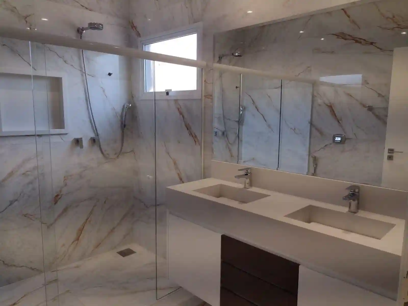 Casa de Condomínio com 3 quartos à venda, 200m² — foto 25 de 46