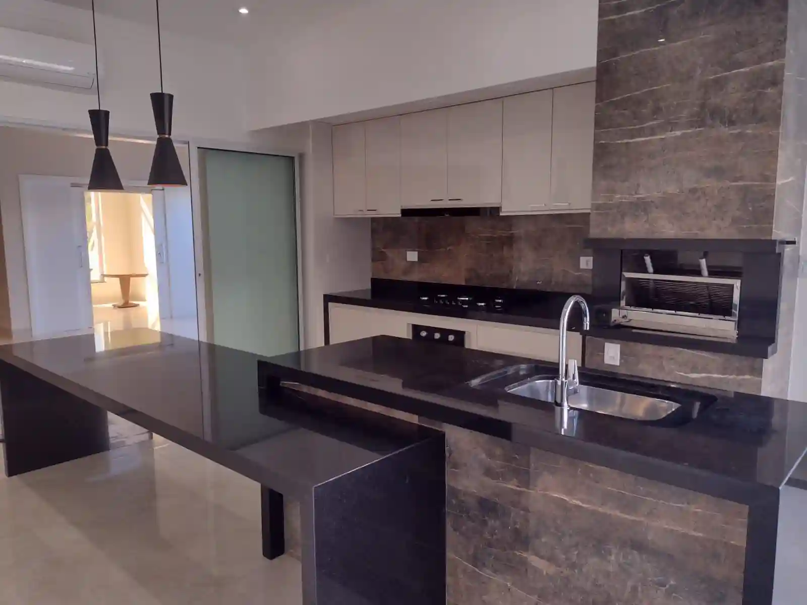 Casa de Condomínio com 3 quartos à venda, 200m² — foto 35 de 46