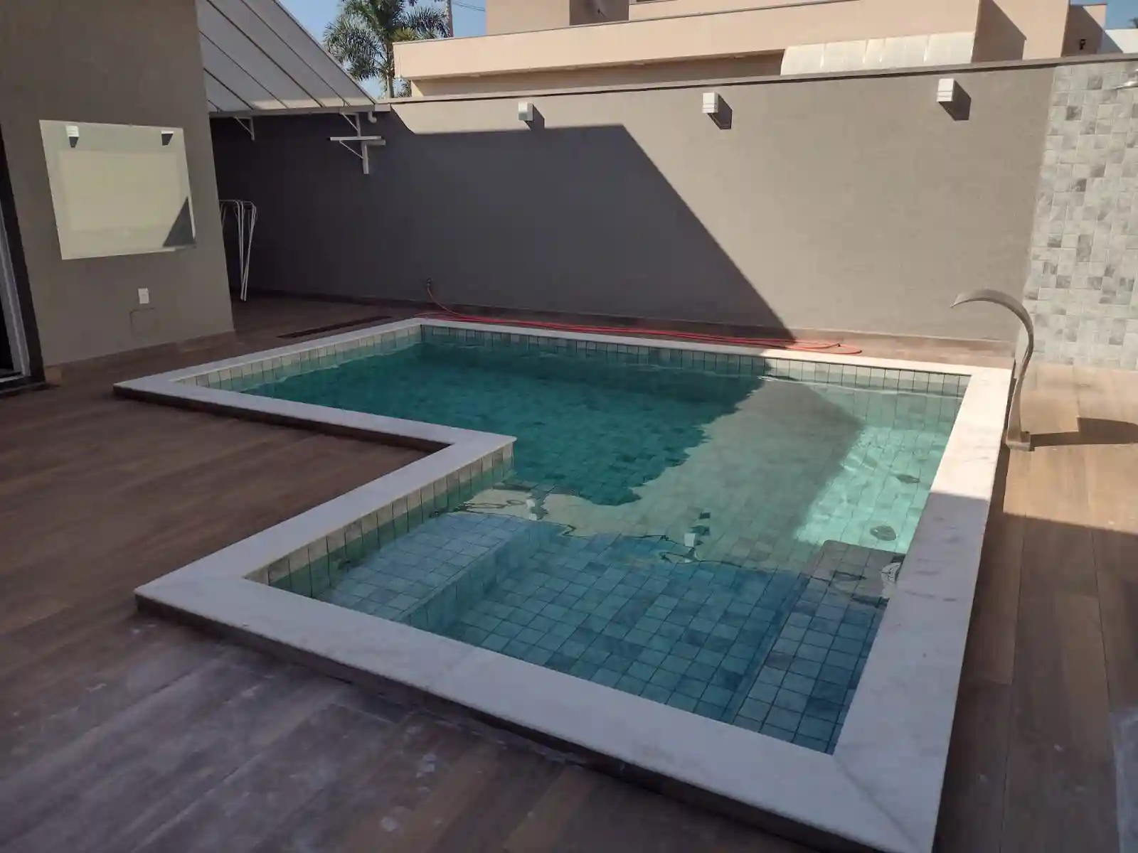 Casa de Condomínio com 3 quartos à venda, 200m² — foto 39 de 46