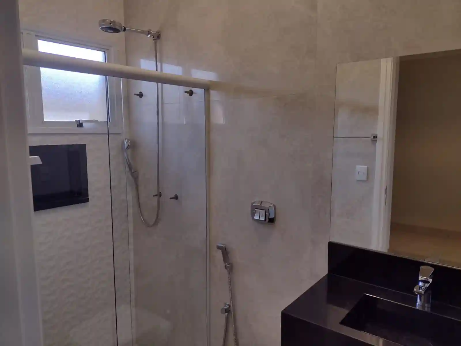 Casa de Condomínio com 3 quartos à venda, 200m² — foto 22 de 46