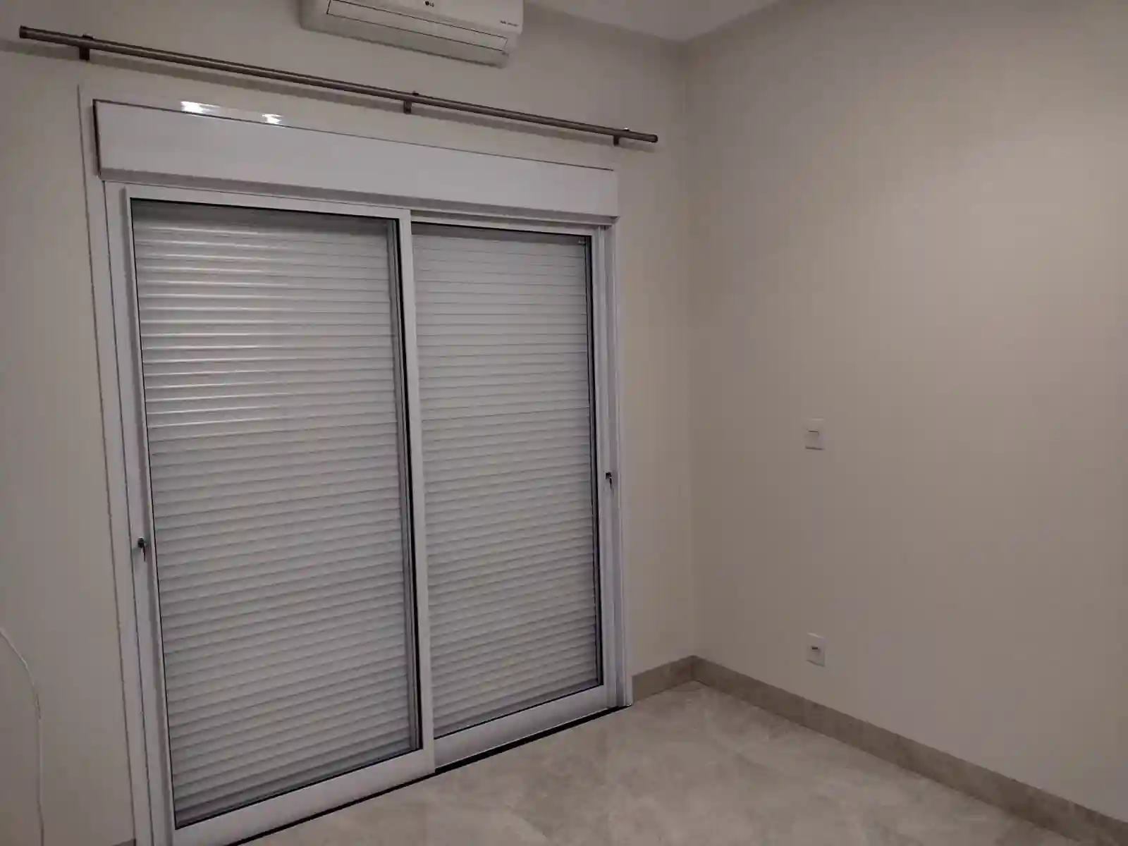 Casa de Condomínio com 3 quartos à venda, 200m² — foto 16 de 46