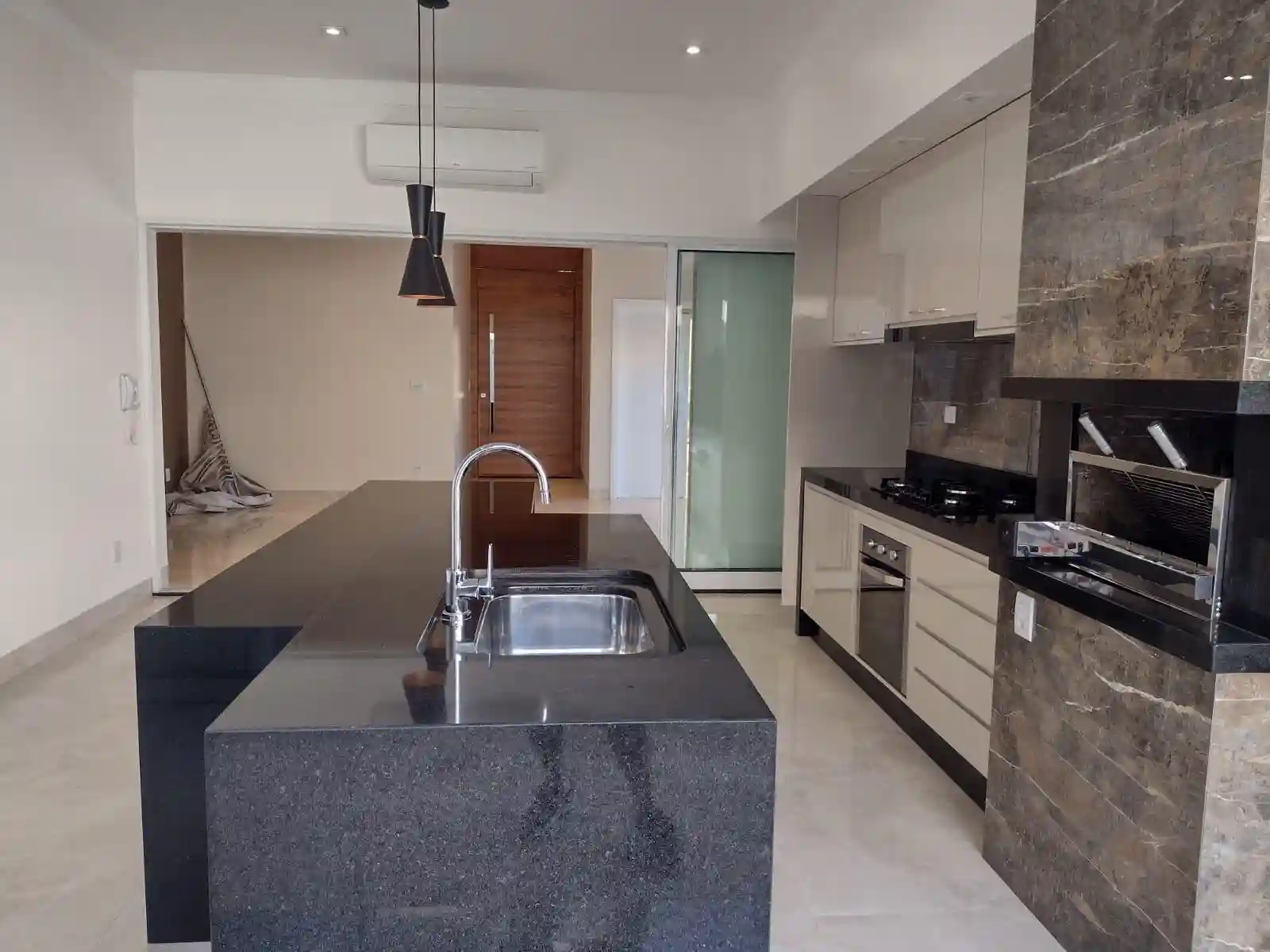 Casa de Condomínio com 3 quartos à venda, 200m² — foto 34 de 46