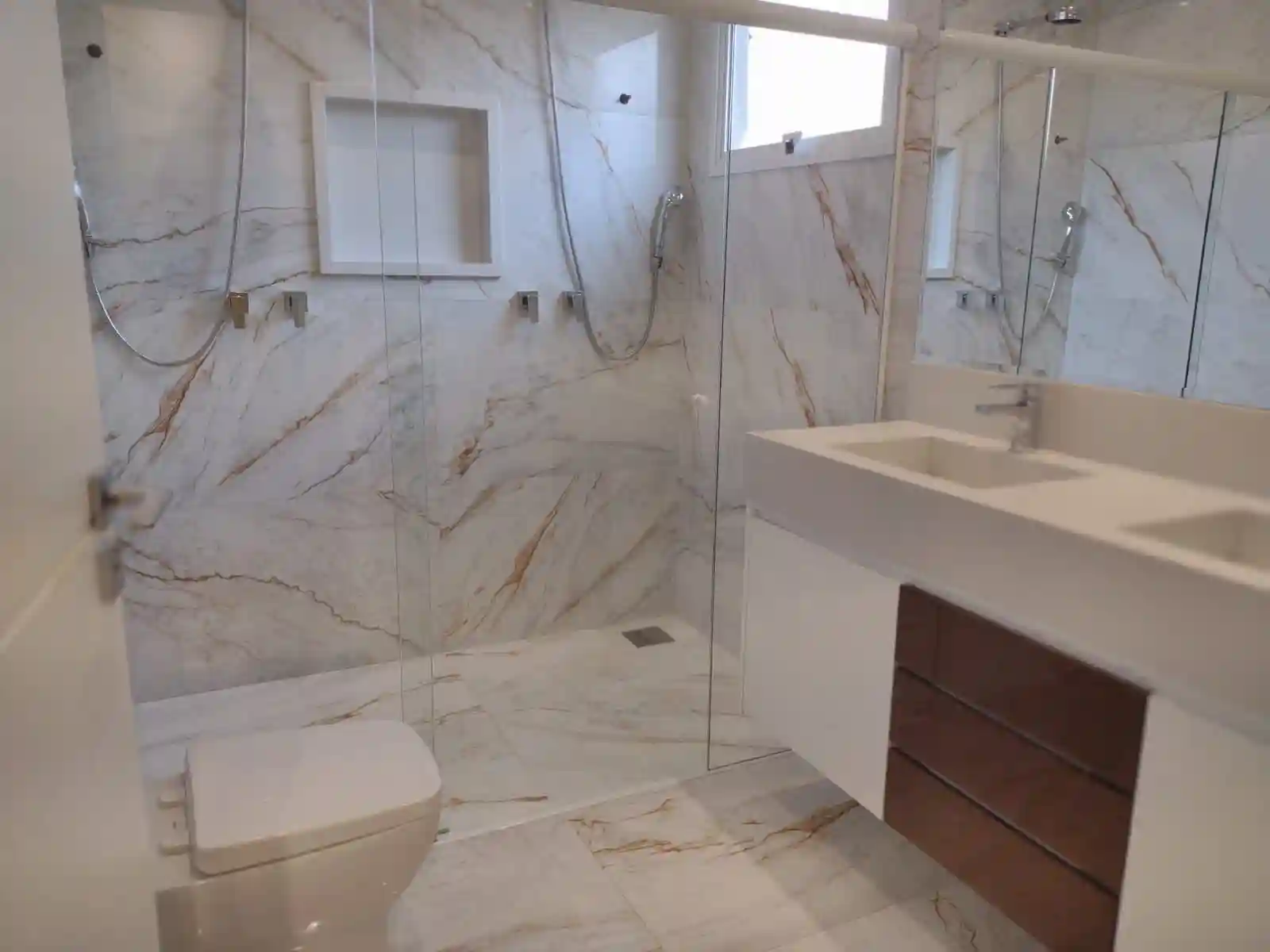 Casa de Condomínio com 3 quartos à venda, 200m² — foto 24 de 46
