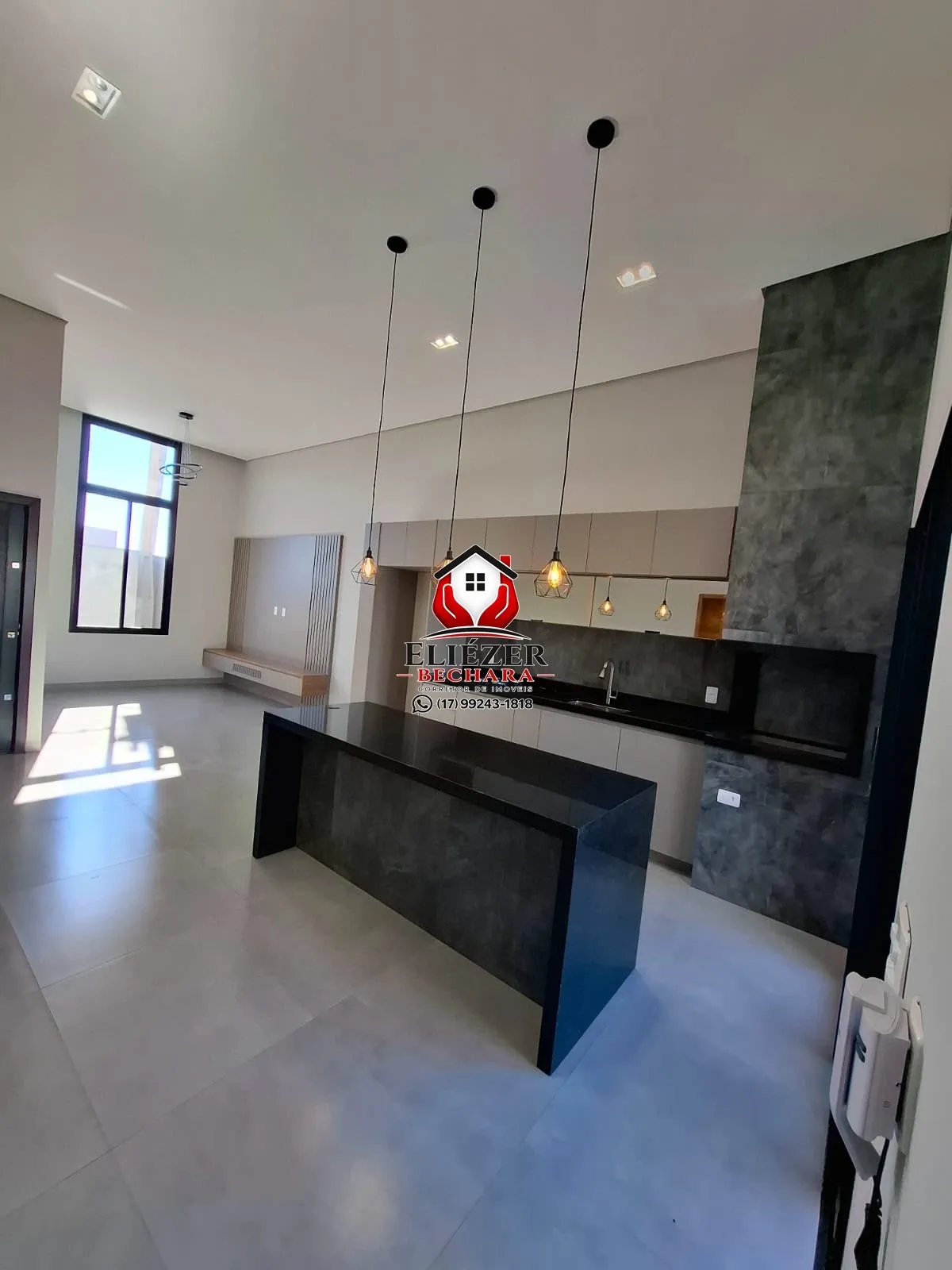 Casa de Condomínio com 3 quartos à venda, 210m² — foto 2 de 27