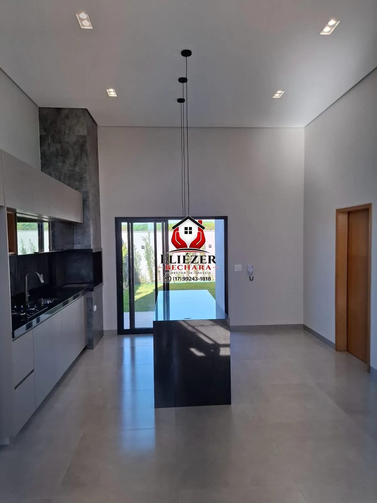 Casa de Condomínio com 3 quartos à venda, 210m² — foto 17 de 27