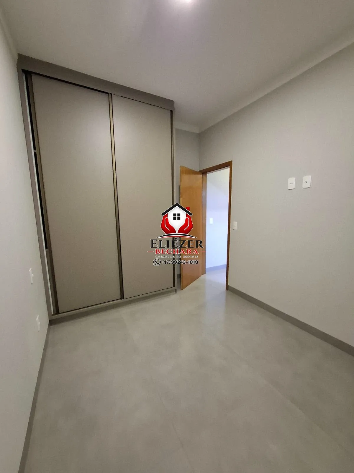 Casa de Condomínio com 3 quartos à venda, 210m² — foto 18 de 27