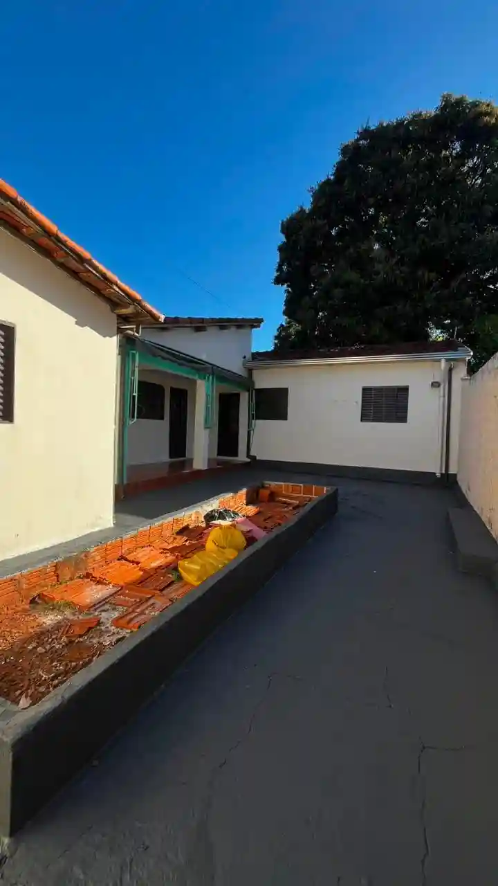 Casa com 1 quarto à venda, 200m² — foto 3 de 19