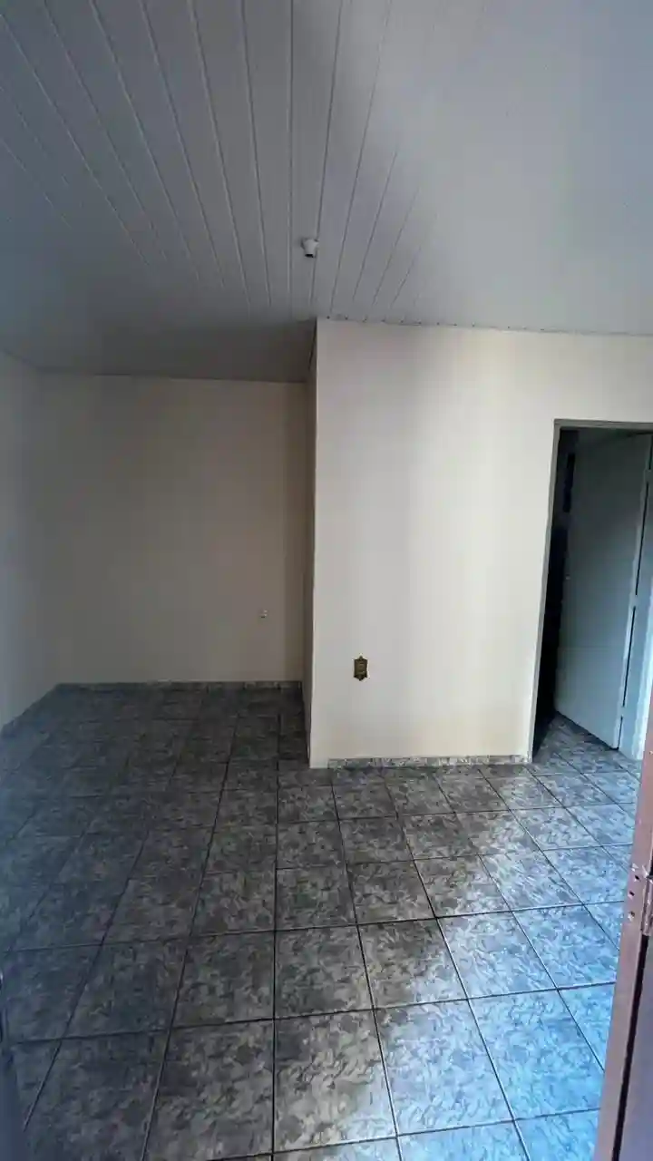 Casa com 1 quarto à venda, 200m² — foto 18 de 19