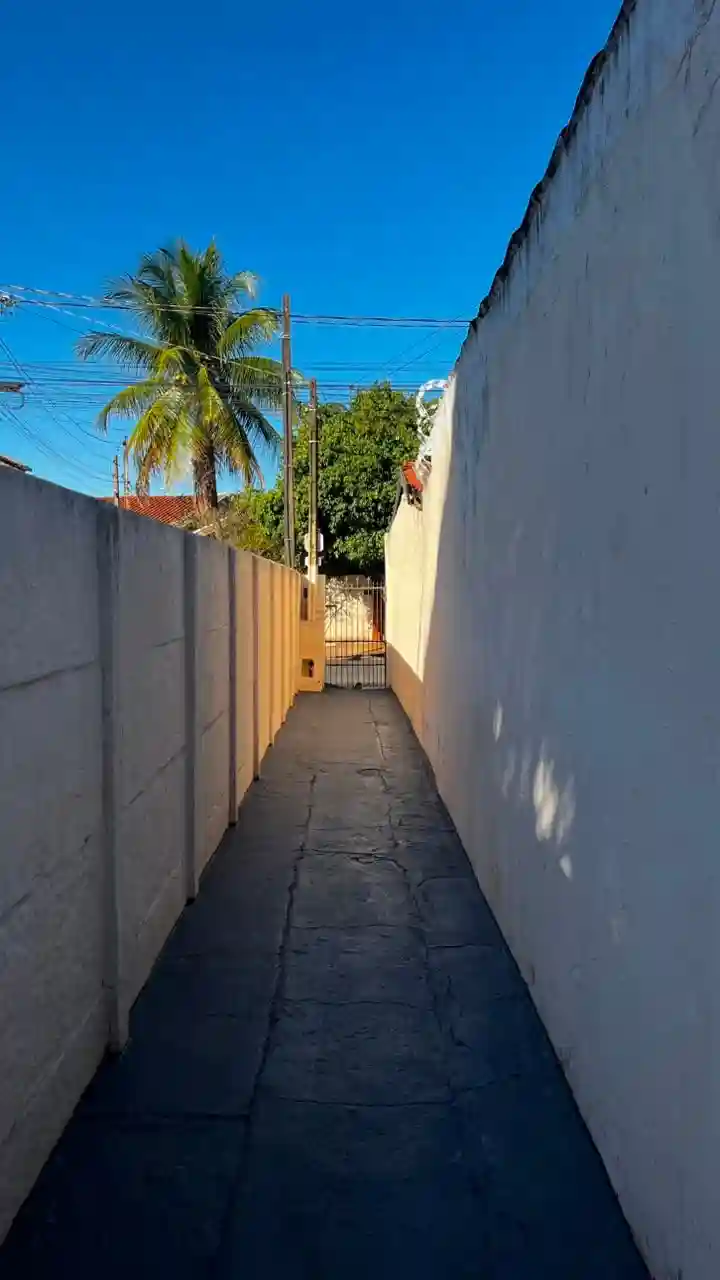 Casa com 1 quarto à venda, 200m² — foto 2 de 19