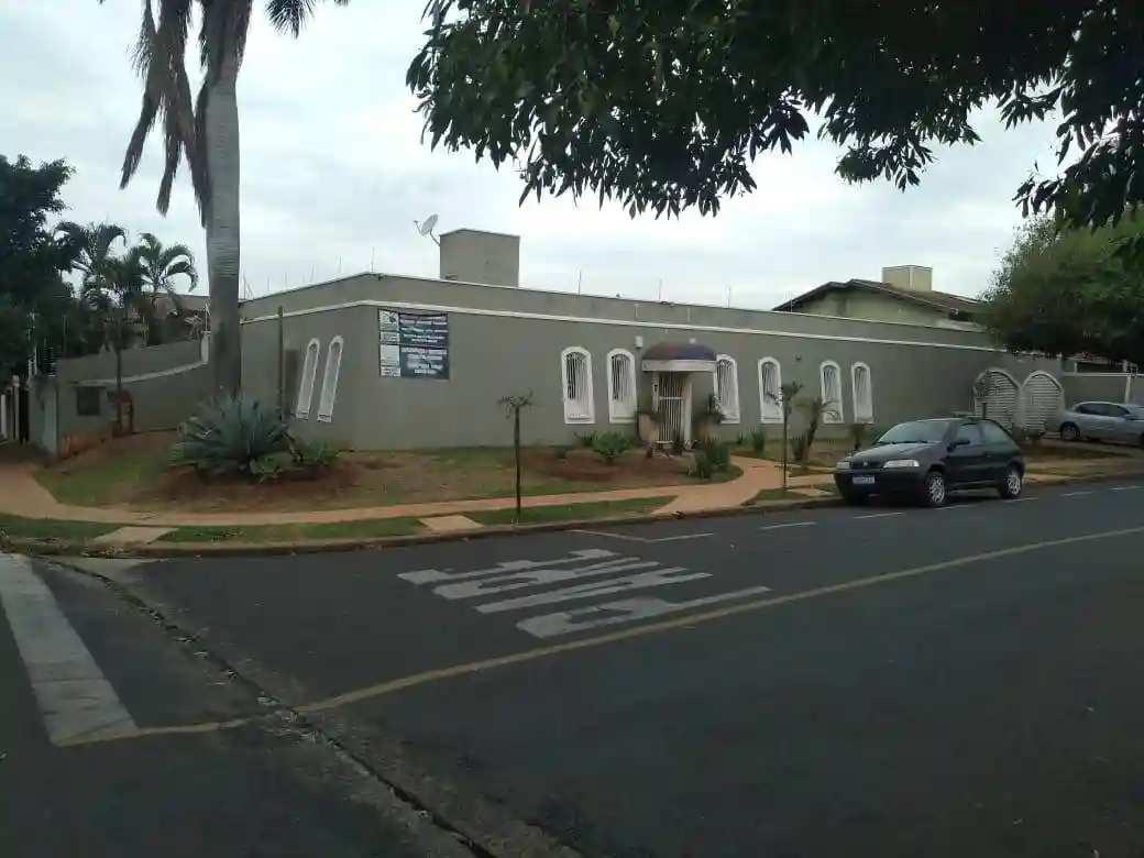 Casa com 3 quartos à venda, 243m² — foto 1 de 60