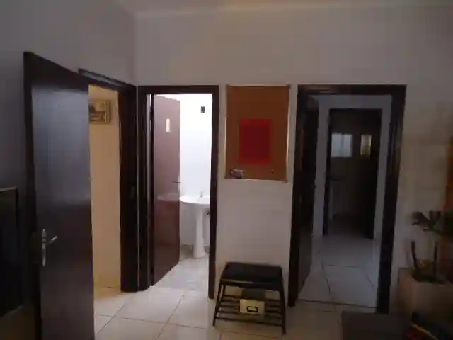 Casa com 3 quartos à venda, 243m² — foto 9 de 60