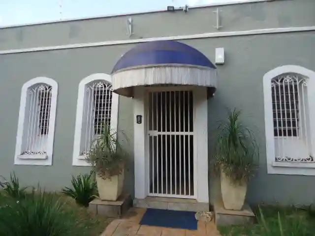 Casa com 3 quartos à venda, 243m² — foto 4 de 60