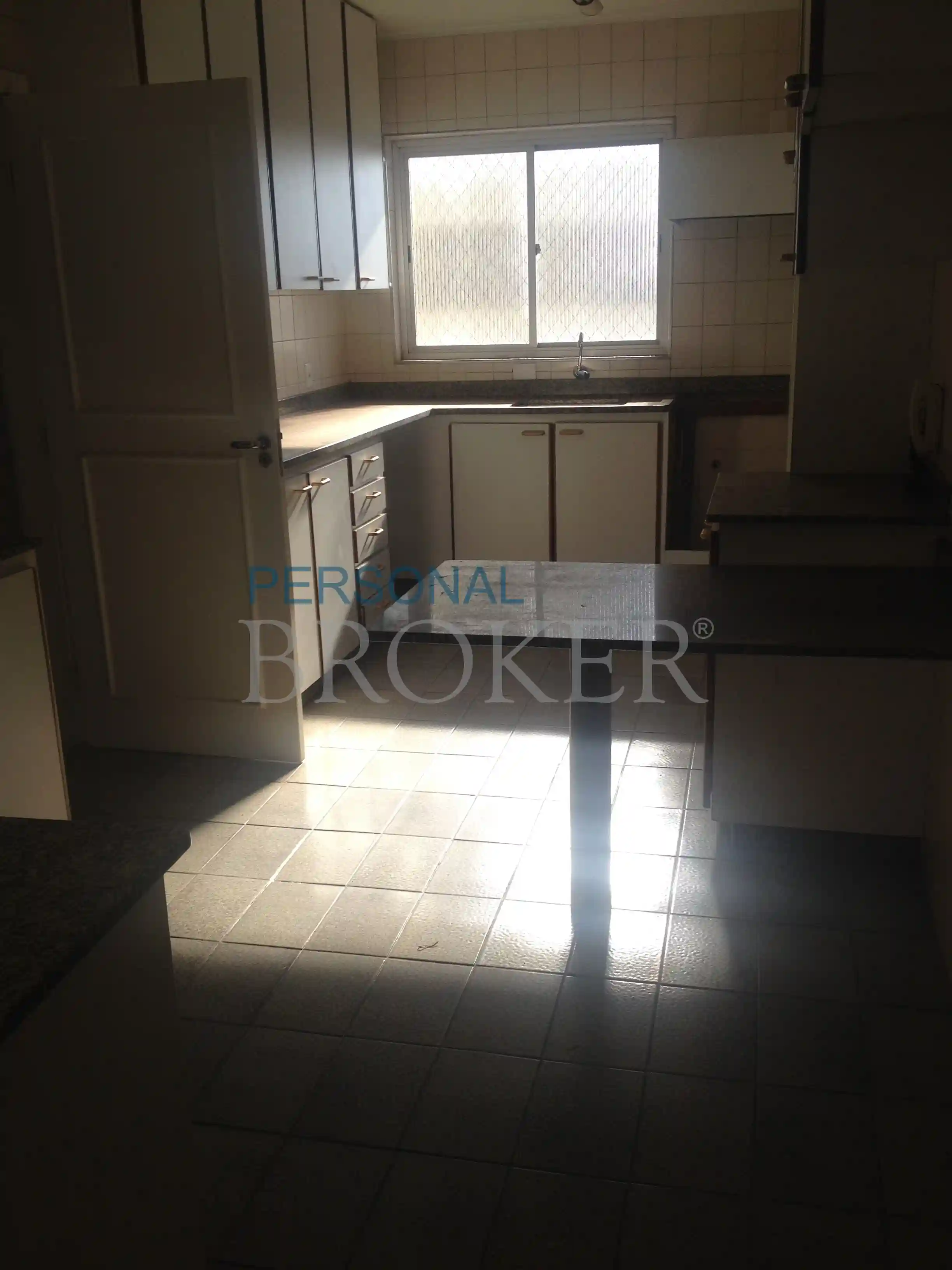 Apartamento com 4 quartos à venda, 175m² — foto 11 de 14