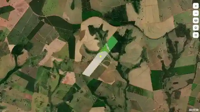 Fazenda / Sítio / Chácara  à venda, 330000m² — foto 1 de 11