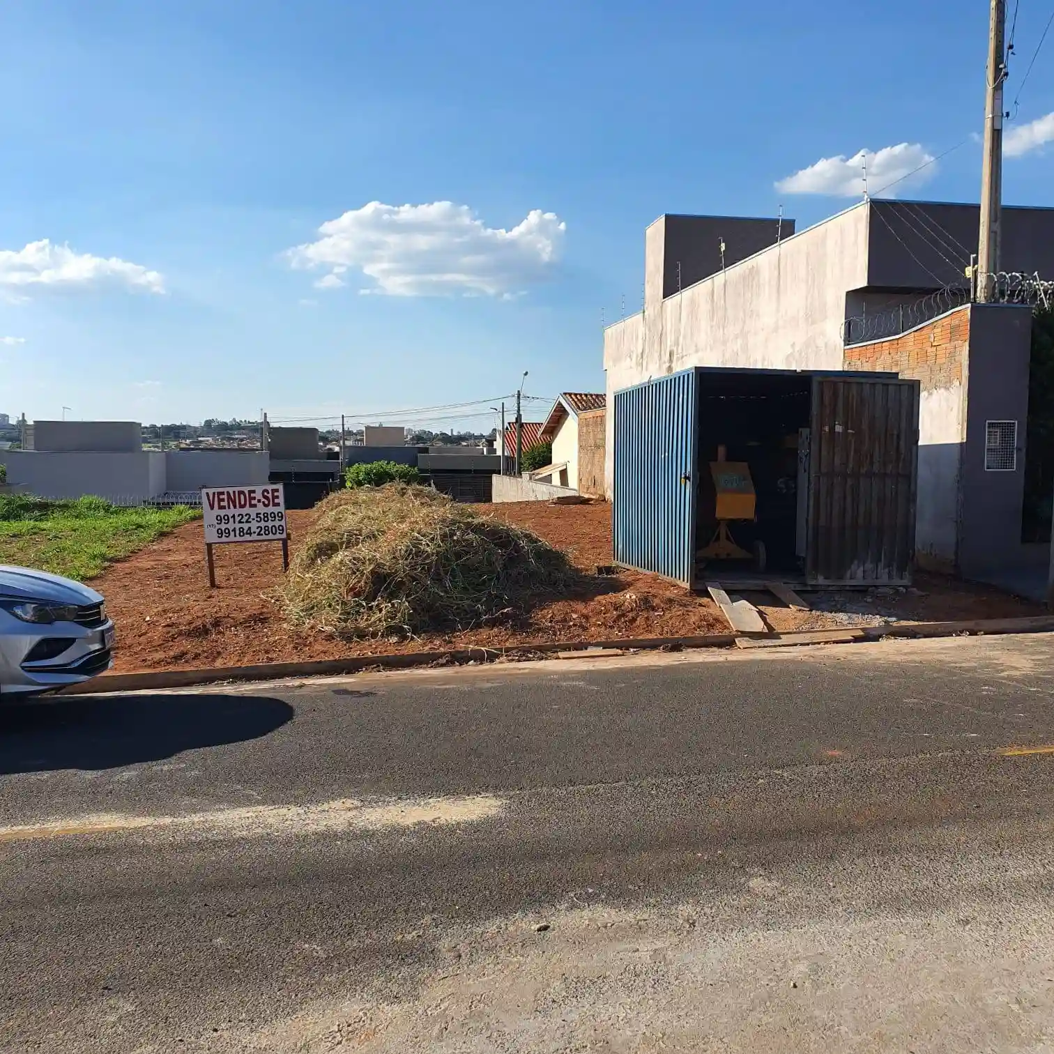 Terreno / Lote / Condomínio  à venda, 200m² — foto 1 de 2