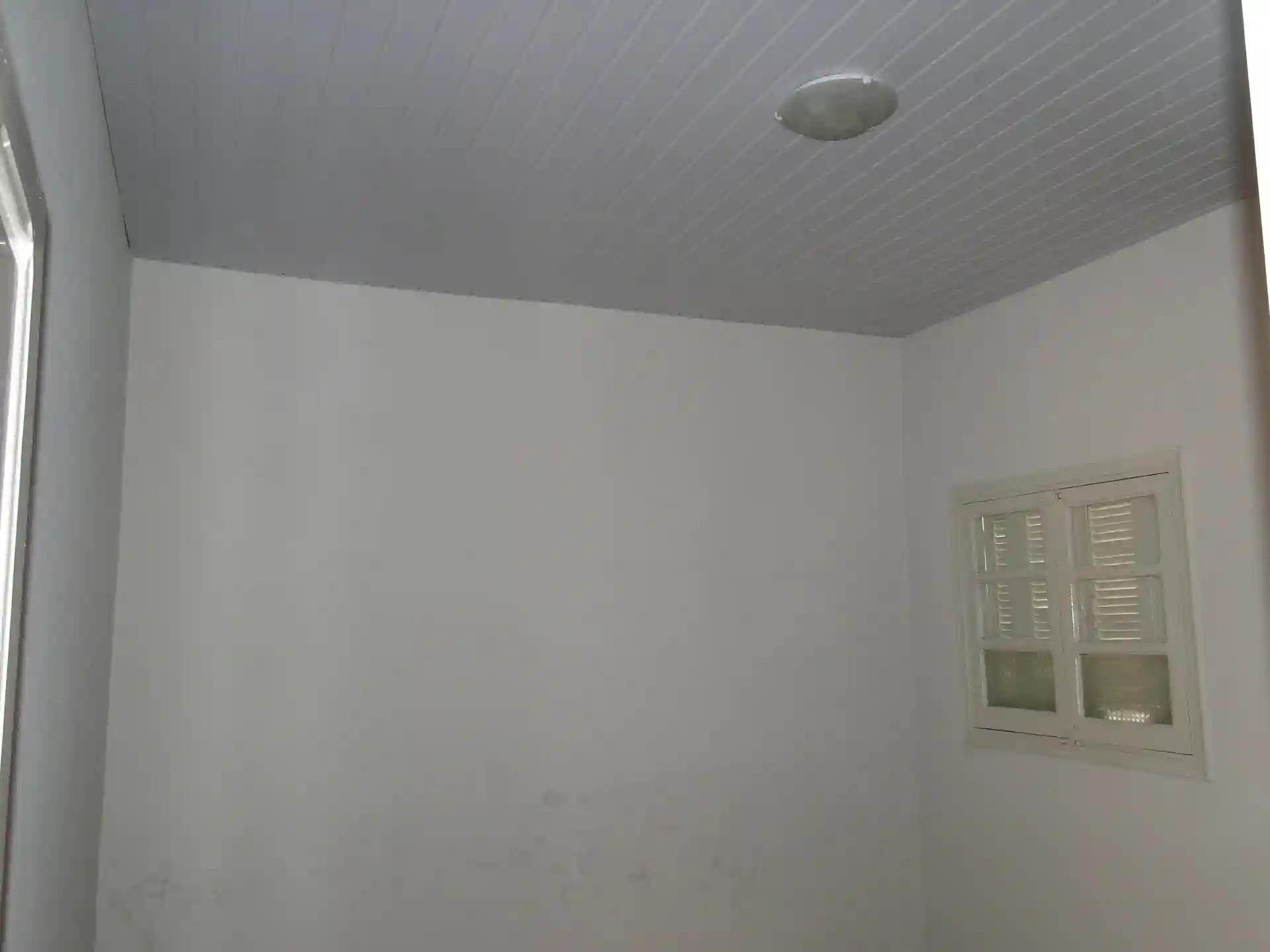 Casa com 2 quartos à venda, 200m² — foto 2 de 5