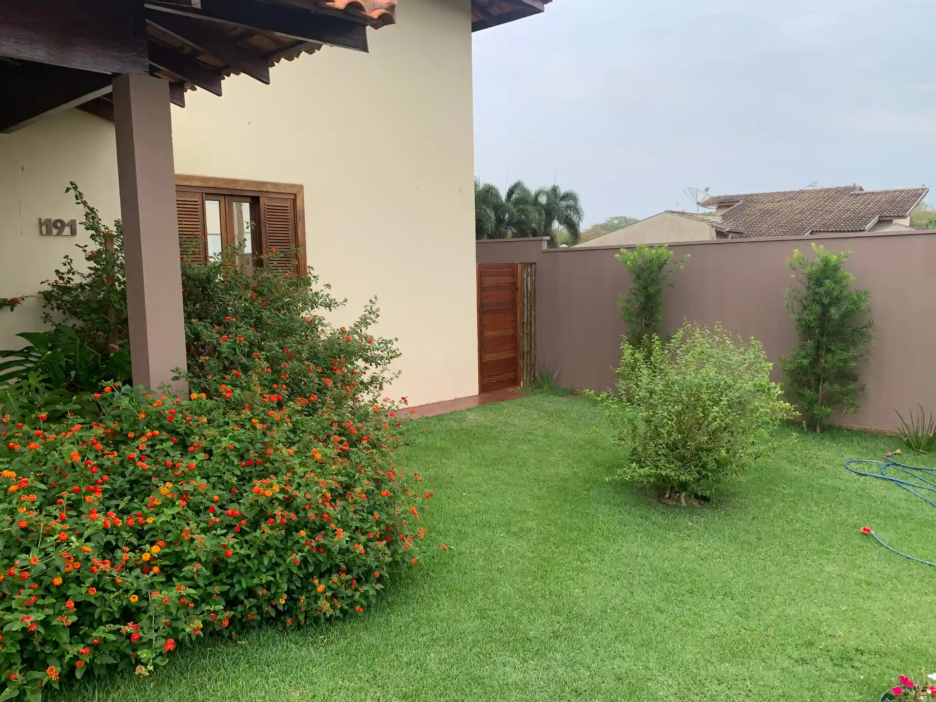Casa de Condomínio com 3 quartos à venda, 1000m² — foto 3 de 47