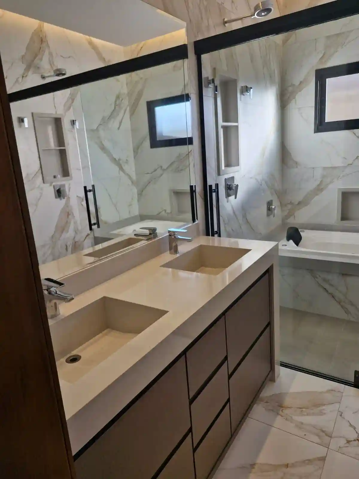 Casa de Condomínio com 3 quartos à venda, 360m² — foto 13 de 24