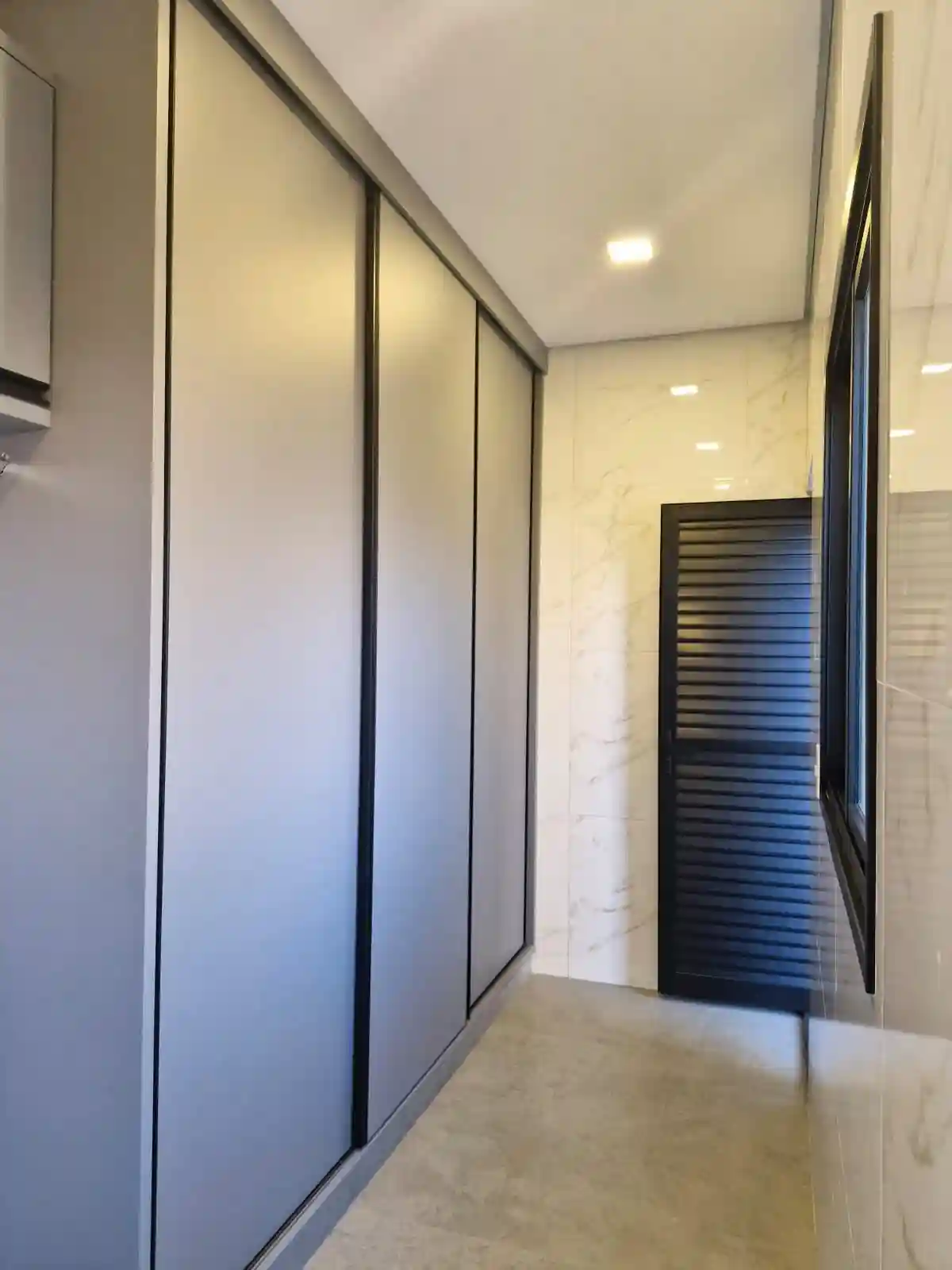 Casa de Condomínio com 3 quartos à venda, 360m² — foto 2 de 24