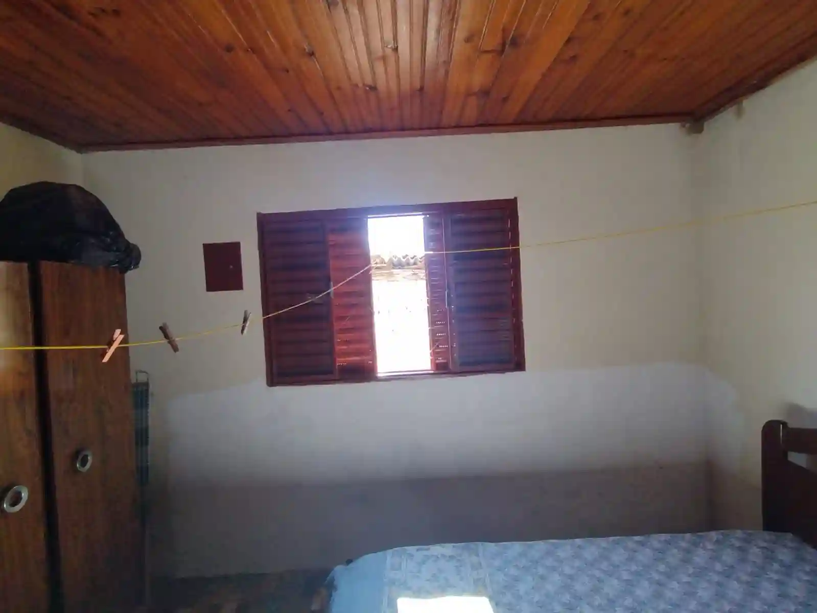 Casa com 3 quartos à venda, 180m² — foto 2 de 8